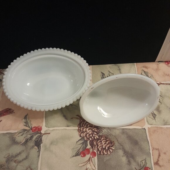 VERY RARE FIND! VTG Faint BLUE Milk Glass Hen on Nest - Picture 5 of 7